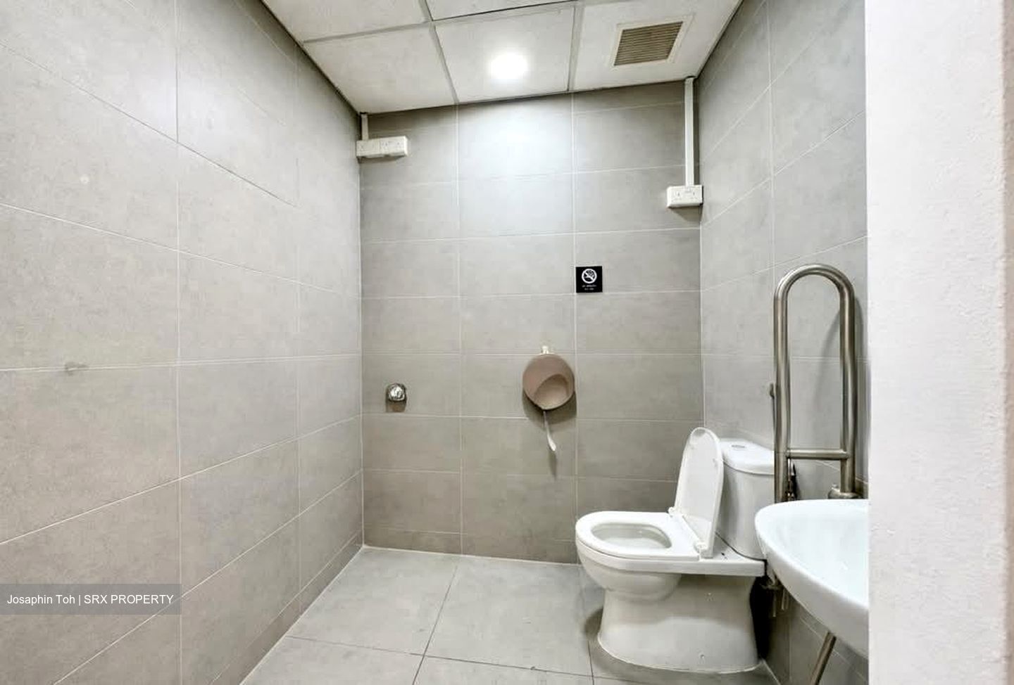 Oxley Tower (D1), Retail #545149391